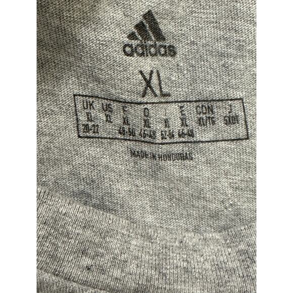 Adidas gray 3 stripes short sleeves tee size Xl - Picture 3 of 13